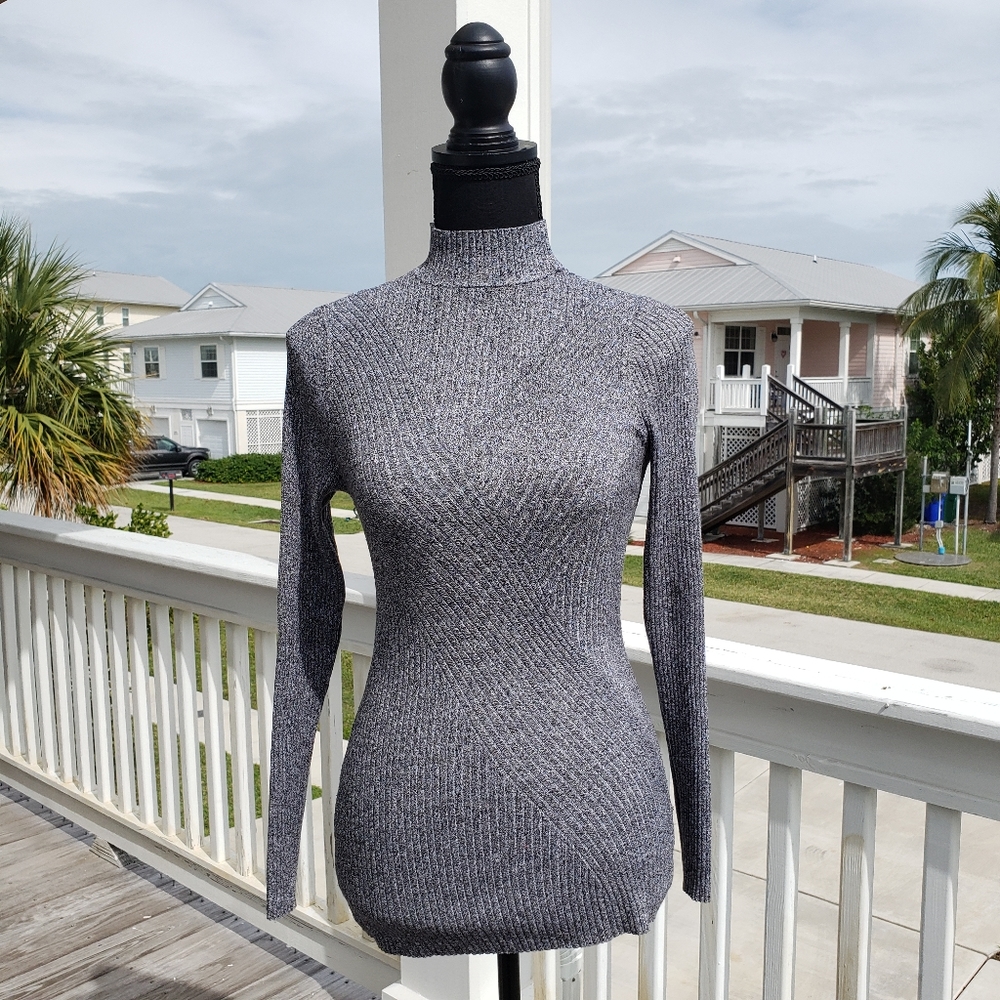 Gray Sweater - Picture 2 of 7